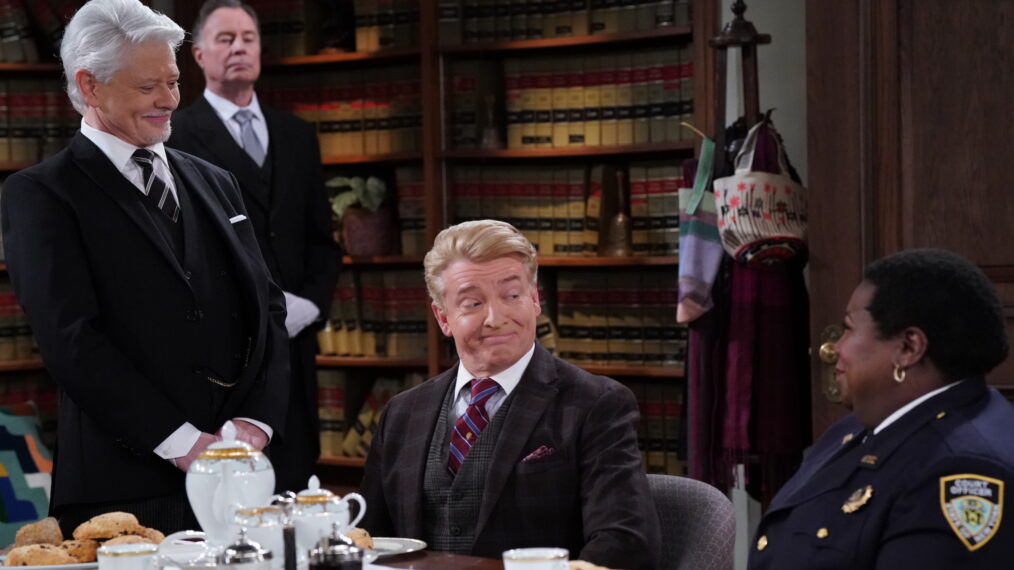 Dave Foley as Duncan, Rhys Darby as Alistair, Lacretta as Gurgs in 'Night Court' Season 2 Episode 12