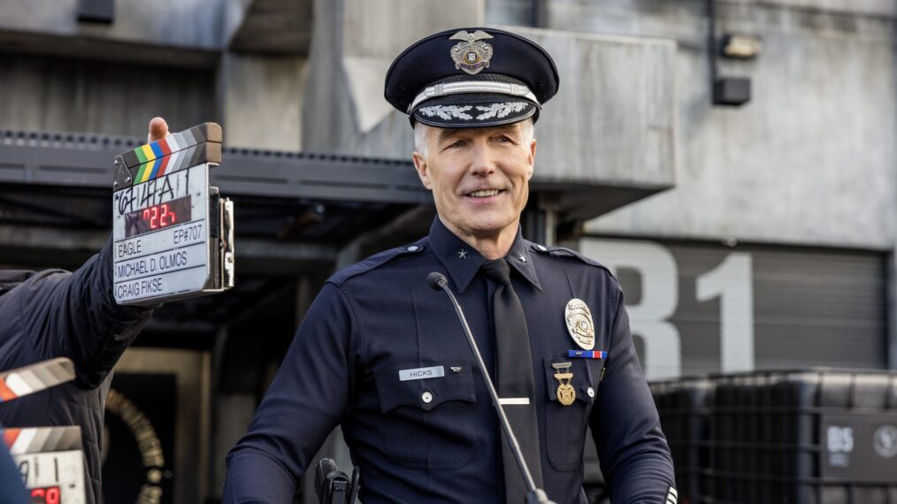 Patrick St. Esprit as Commander Robert Hicks on the set of 'S.W.A.T.' - Season 7, Episode 7