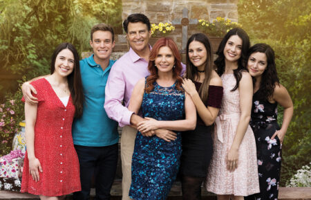 The Baxters - Reilly Anspaugh, Josh Plasse, Ted McGinley, Roma Downey, Ali Cobrin, Masey McLain, and Emily Peterson