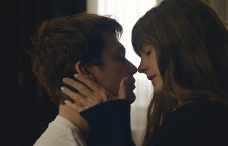 Nicholas Galitzine and Anne Hathaway in 'The Idea of You'