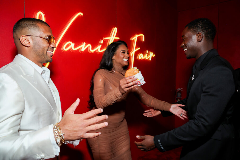 Russell Wilson, Ciara, and Damson Idris attend the 2024 Vanity Fair Oscar Party Hosted By Radhika Jones at Wallis Annenberg Center for the Performing Arts on March 10, 2024 in Beverly Hills, California.