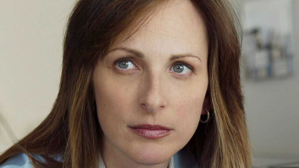 Marlee Matlin as Dr. Amy Solwey in SVu