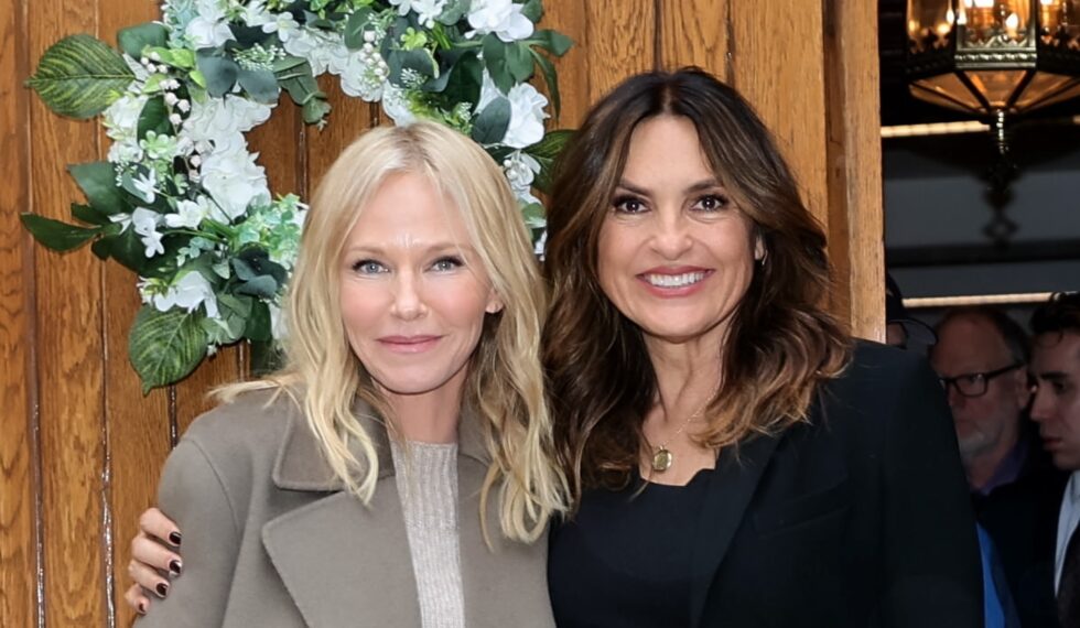 Kelli Giddish and Mariska Hargitay on Law & Order: SVU set