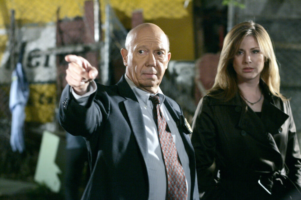 Dann Florek, Diane Neal in 'Law & Order: SVU' Season 9 Episode 19