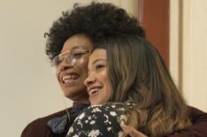 Jenifer Lewis as Donna, Gina Rodriguez as Nell in 'Not Dead Yet' Season 2 finale