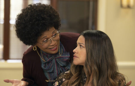 Jenifer Lewis and Gina Rodriguez in 'Not Dead Yet' Season 2 finale