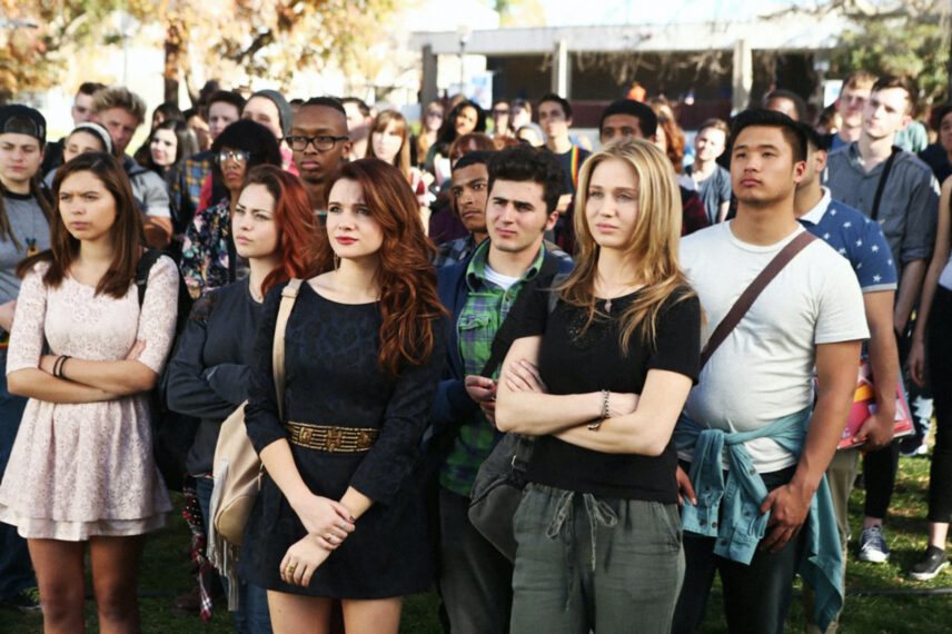 Katie Stevens and Rita Volk in 'Faking It' Season 2