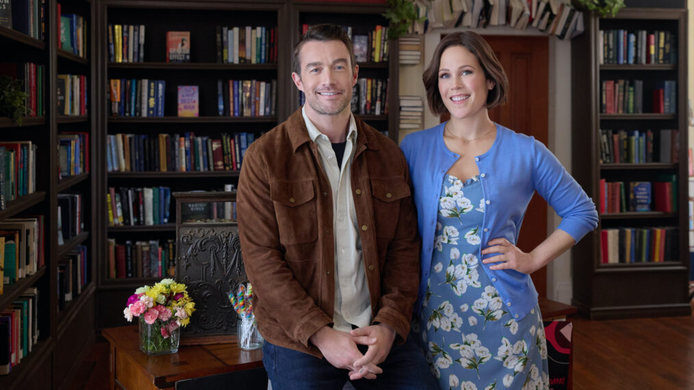 Robert Buckley and Erin Krakow in 'Blind Date Book Club'