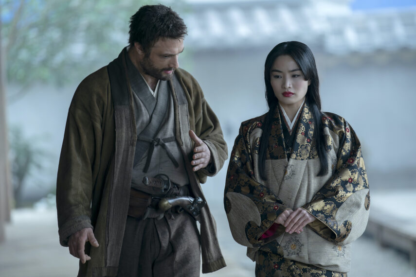 Cosmo Jarvis as John Blackthorne, Anna Sawai as Toda Mariko in 'Shōgun' Episode 9