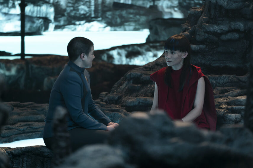 Blu del Barrio as Adira and Ian Alexander as Gray Til — 'Star Trek: Discovery' Season 5 Episode 3 "Jinaal"