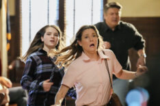 Raegan Revord as Missy, Zoe Perry as Mary, and Lance Barber as George Sr. in 'Young Sheldon' Season 7 Episode 7