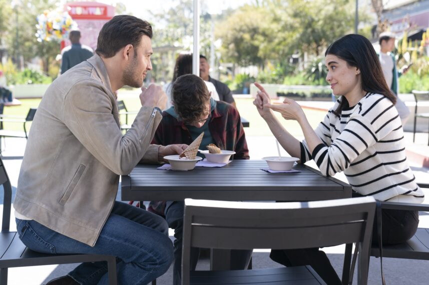 Ryan Guzman, Gavin McHugh y Edy Ganem en el episodio 7 de la temporada 7 de '9-1-1' "Fantasma de una segunda oportunidad"