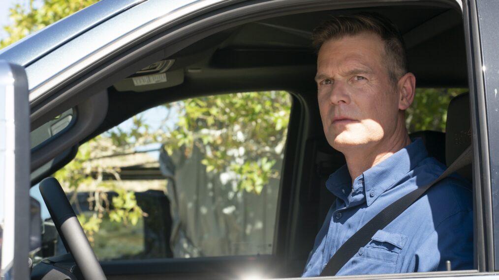 Peter Krause as Bobby in '9-1-1' Season 7 Episode 8 