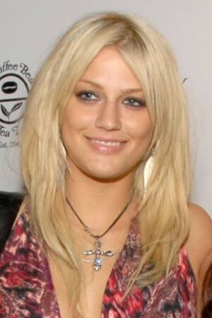 Leslie Carter Headshot