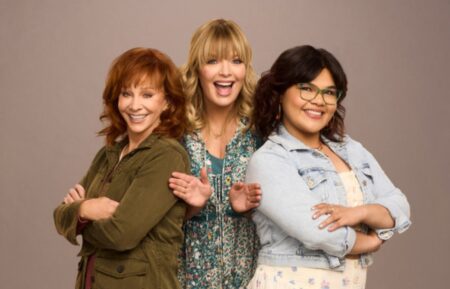 HAPPY’S PLACE -- Season: Pilot -- Pictured: (l-r) Reba McEntire, Melissa Peterman, Belissa Escobedo -- (Photo by: Trae Patton/NBC)