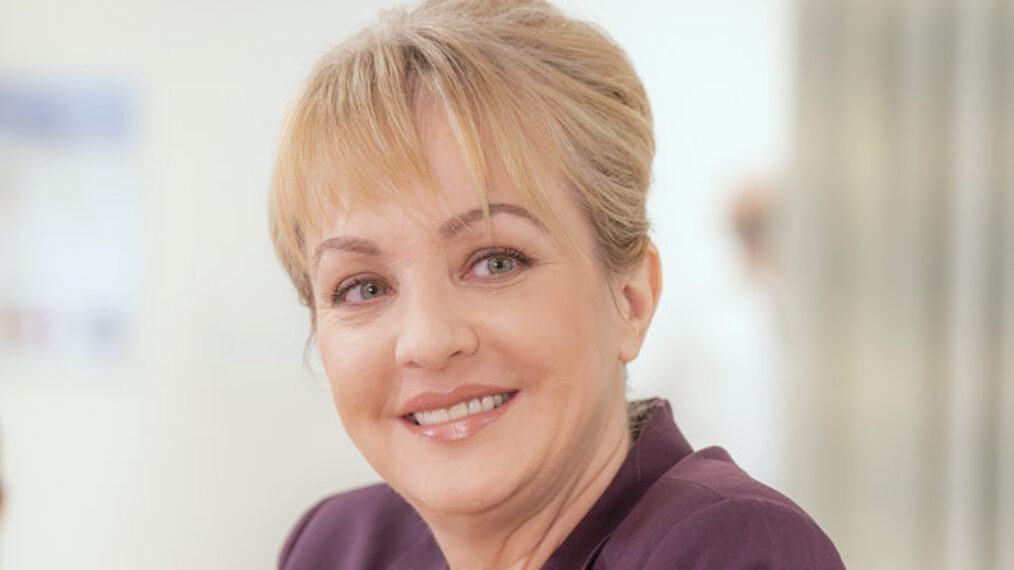 Wendi McLendon-Covey as Joyce in St. Denis Medical