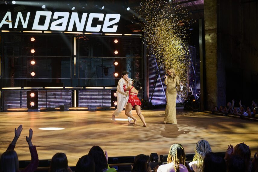 El ganador Anthony, la finalista Dakayla y la presentadora Cat Deeley en SYTYCD