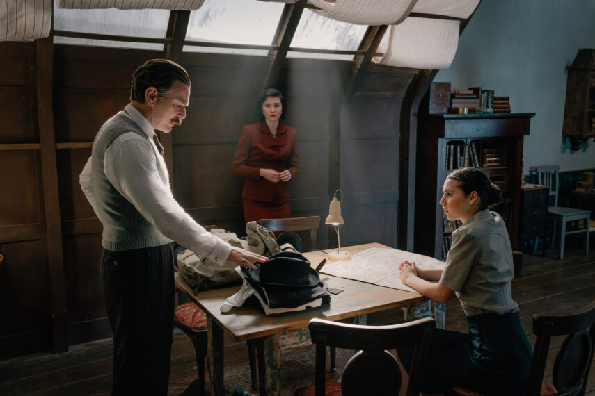 Ewan McGregor as Count Rostov, Mary Elizabeth Winstead as Anna Urbanova and Beau Gadsdon as Sofia in the 'A Gentleman in Moscow' finale - 'Adieu'