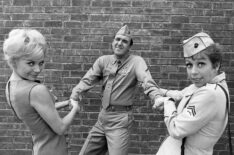 Elizabeth MacRae, Jim Nabors, Carol Burnett in Gomer Pyle, U.S.M.C.