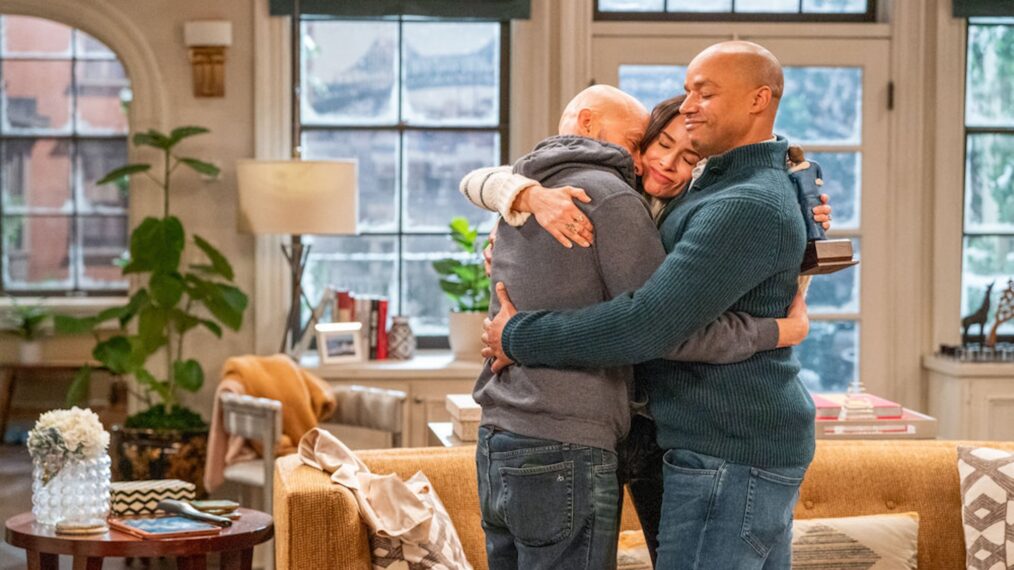 Jon Cryer as Jim, Abigail Spencer as Julia, Donald Faison as Trey in the 'Extended Family' Finale 