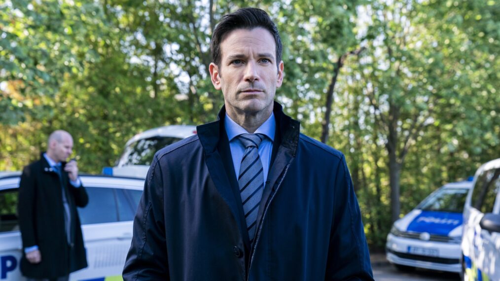 Colin Donnell as Brian Lange in 'FBI: International' Season 3 Episode 12 