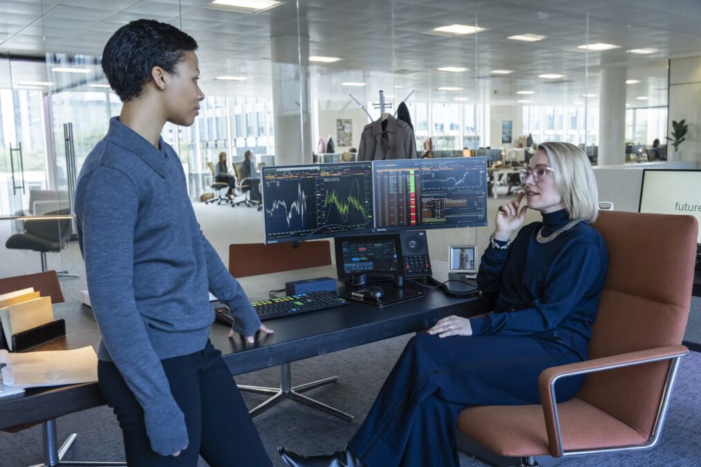 Myha’la and Sarah Goldberg in 'Industry' Season 3