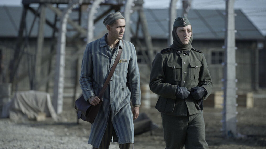 Jonah Hauer-King as Lali Sokolov & Jonas Nay as Nazi Officer Stefan Baretzki in 'The Tattooist of Auschwitz'