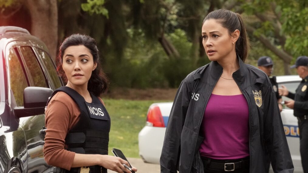 Yasmine Al-Bustami as Lucy Tara and Vanessa Lachey as Jane Tennant in 'NCIS: Hawai'i' Season 3 Episode 9 