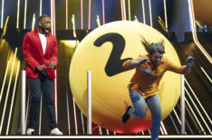 Host Jay Pharoah with a contestants on the series premiere of 'The Quiz With Balls'