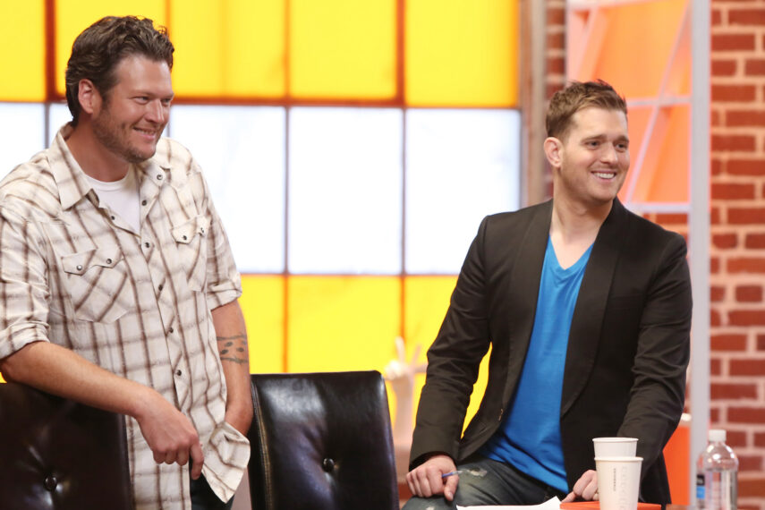 Blake Shelton und Michael Bublé in der 26. Staffel von „The Voice“.