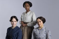 Mary-Louise Parker, Daisy Head, and Amethyst Davis in The Gray House