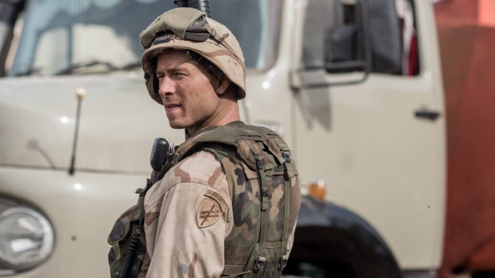 Glen Powell in Sand Castle