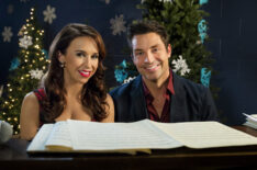 Lacey Chabert and Brennan Elliott in 'A Christmas Melody'