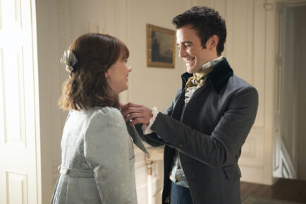 Claudia Jessie and Luke Thompson in 'Bridgerton' Season 3