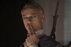 Ben Daniels as Santiago - Interview with the Vampire _ Season 2, Episode 7