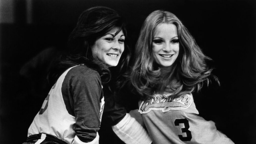 Betty Anne Reese and Claudia Jennings in 'The Unholy Rollers'