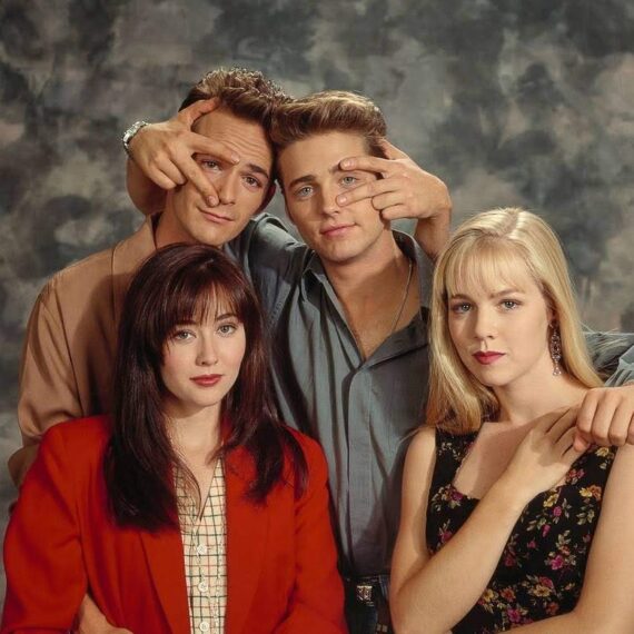 Luke Perry, Shannen Doherty, Jason Priestley and Jennie Garth