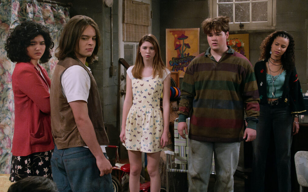 Sam Morelos as Nikki, Mace Coronel as Jay, Callie Haverda as Leia, Max Donovan as Nate, Ashley Aufderheide as Gwen in That '90s Show