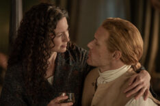 Jamie & Claire Reunite With Lallybroch Family in New 'Outlander' Season 7 Photos