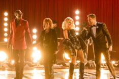 Snoop Dogg, Reba McEntire, Gwen Stefani, Michael Buble on The Voice - Season 26 - 'Coach Performance'