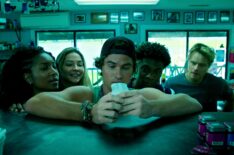 Madison Bailey as Kiara, Carlacia Grant as Cleo, Madelyn Cline as Sarah Cameron, Chase Stokes as John B, Jonathan Daviss as Pope, Rudy Pankow as JJ in 'Outer Banks' Season 4