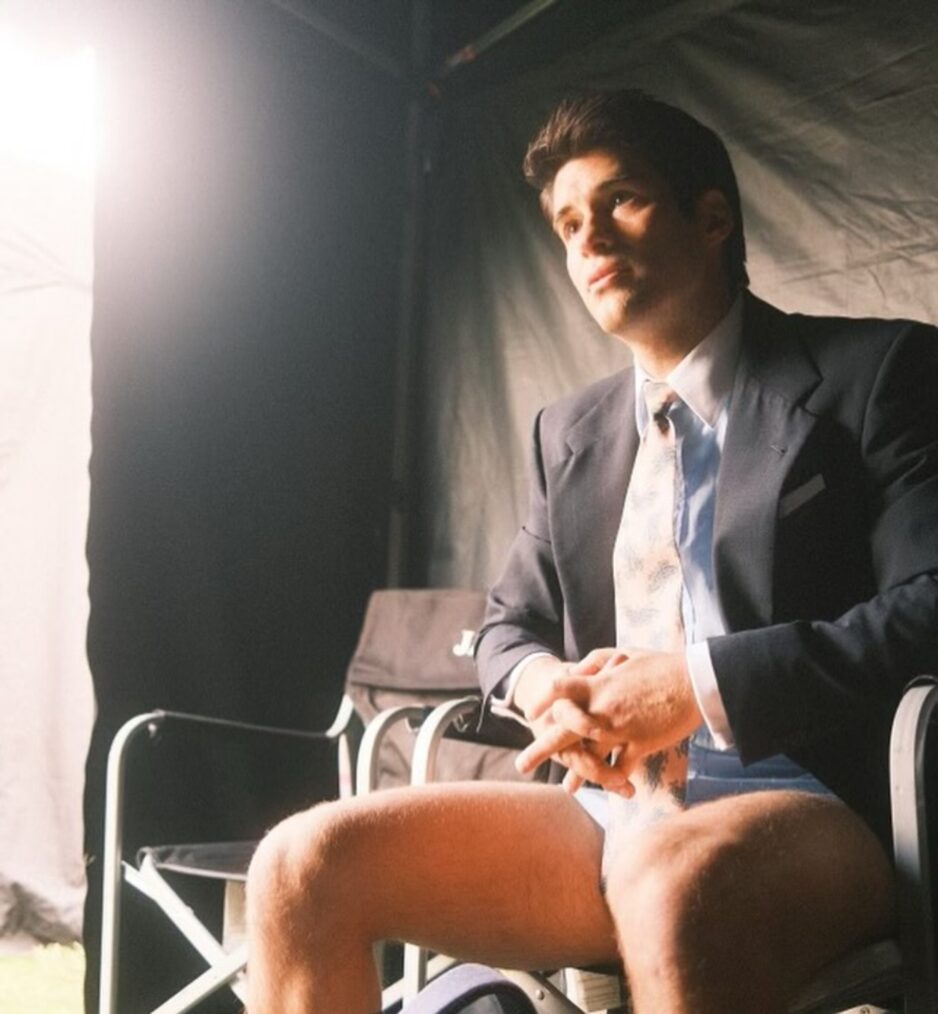Asher Grodman behind the scenes of 'Ghosts' Season 4