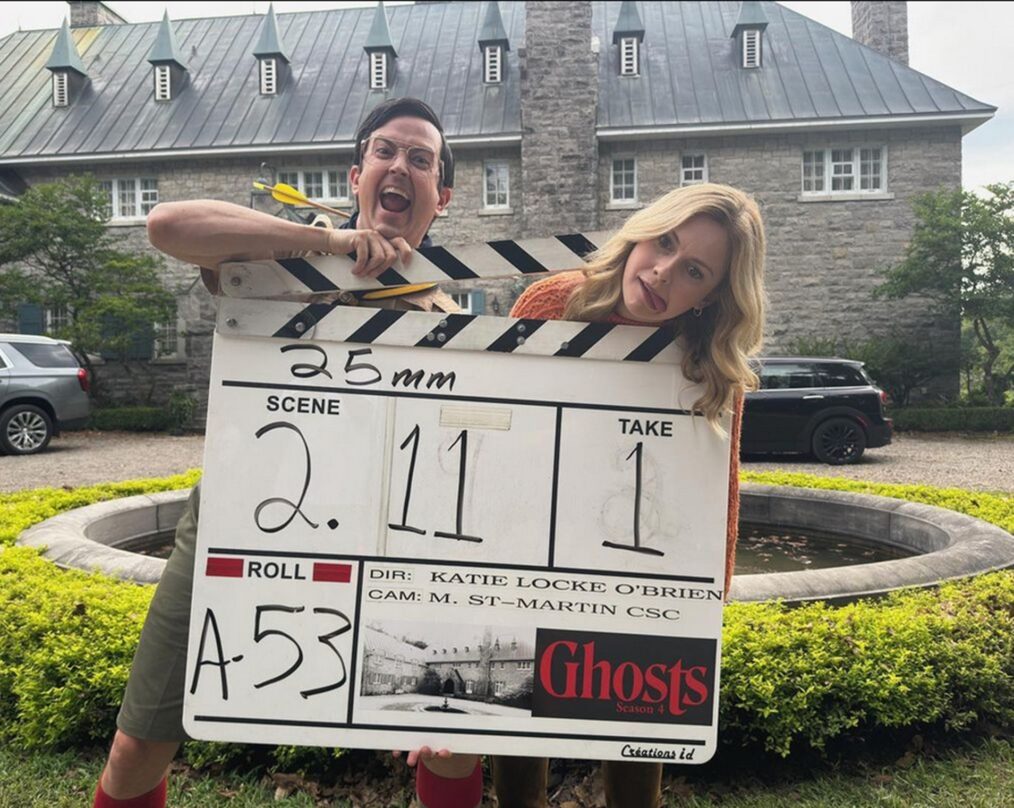 Richie Moriarty and Rose McIver behind the scenes of 'Ghosts' Season 4