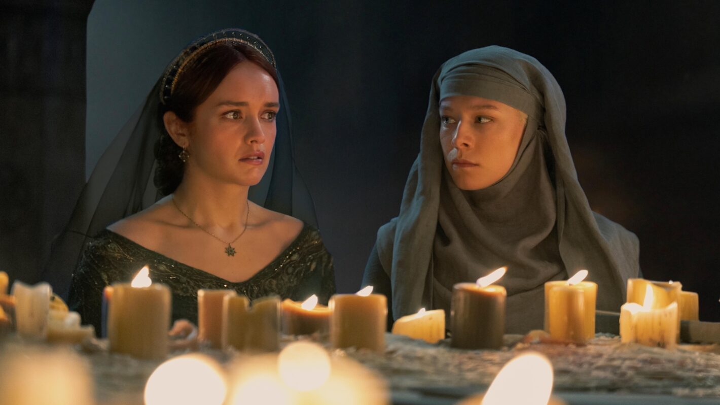 Olivia Cooke as Alicent, Emma D'Arcy as Rhaenyra in 'House of the Dragon' Season 2 Episode 3