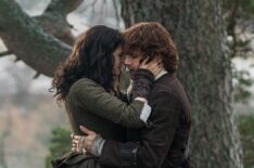 Caitriona Balfe and Sam Heughan in 'Outlander' Season 2