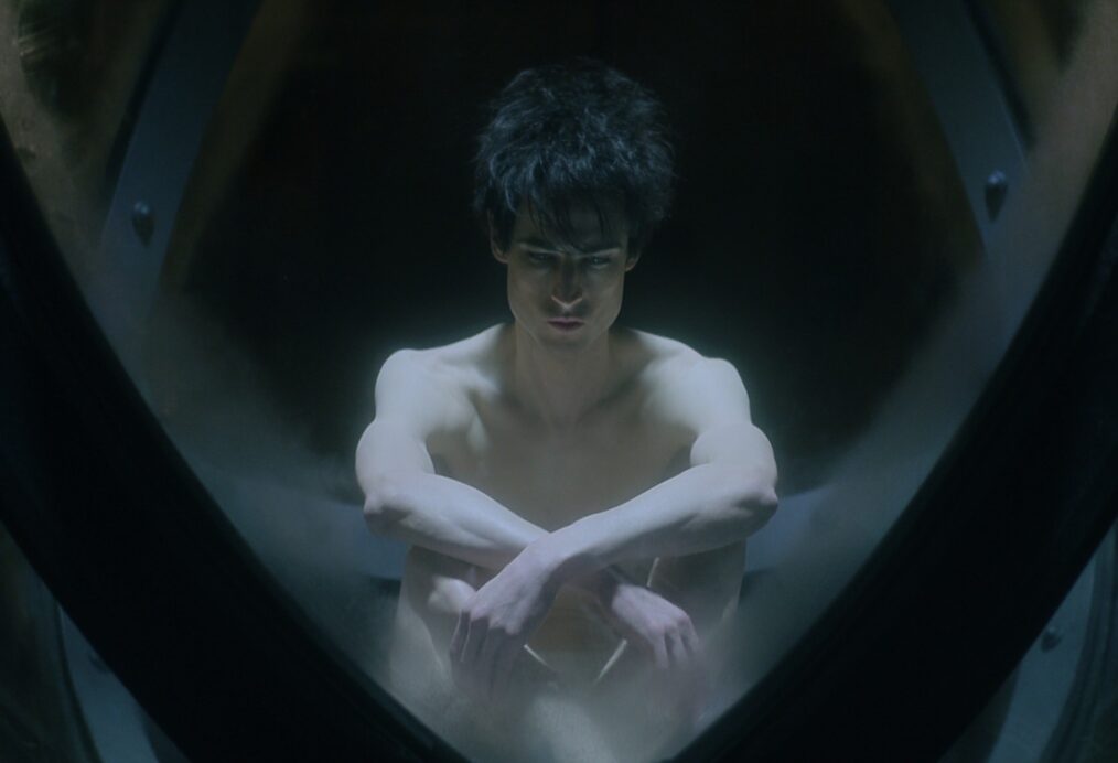 Tom Sturridge as Dream in 'The Sandman' Season 1 Episode 1