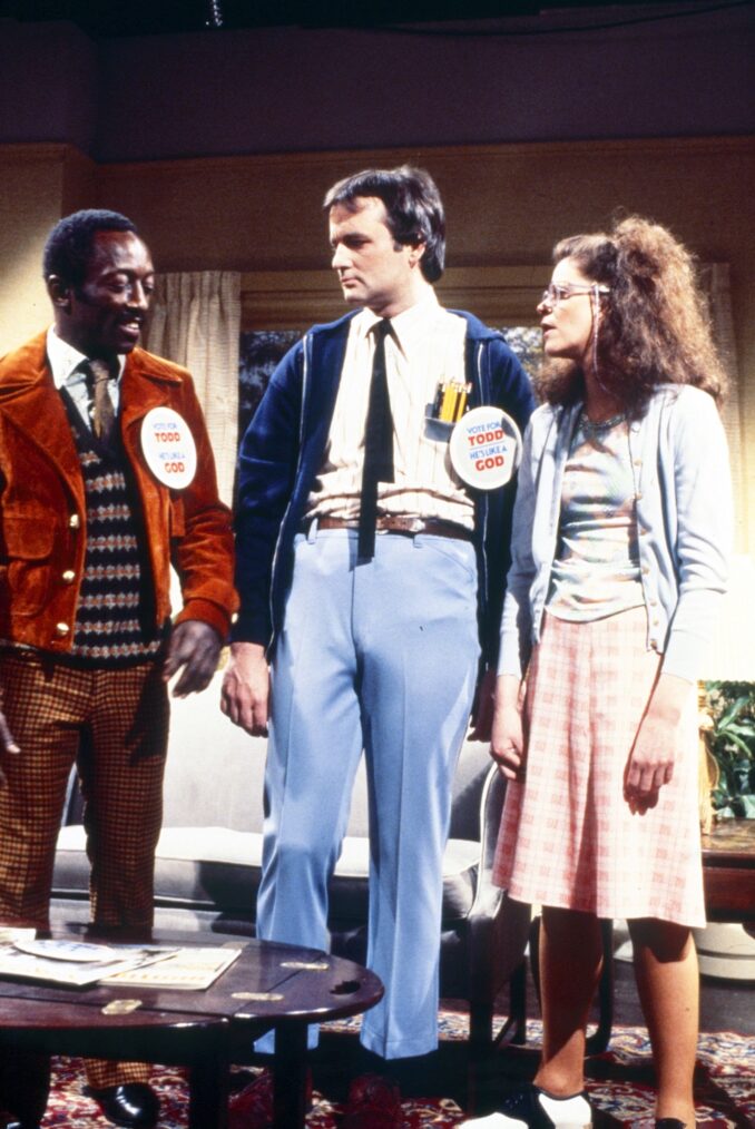 Garrett Morris, Bill Murray, and Gilda Radner in the SNL sketch 'The Nerds'