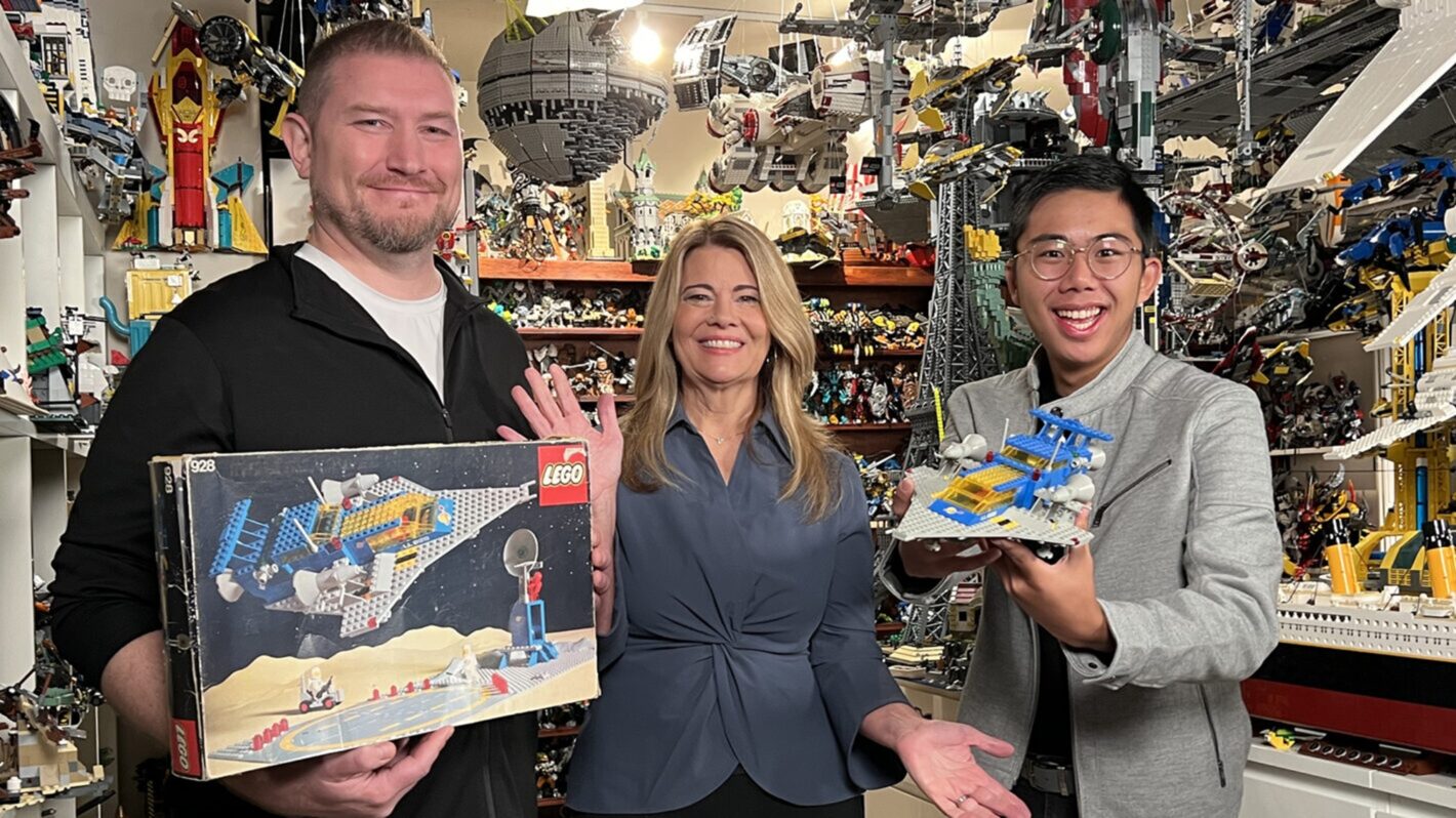 Lisa Whelchel for 'Collector's Call' Season 5
