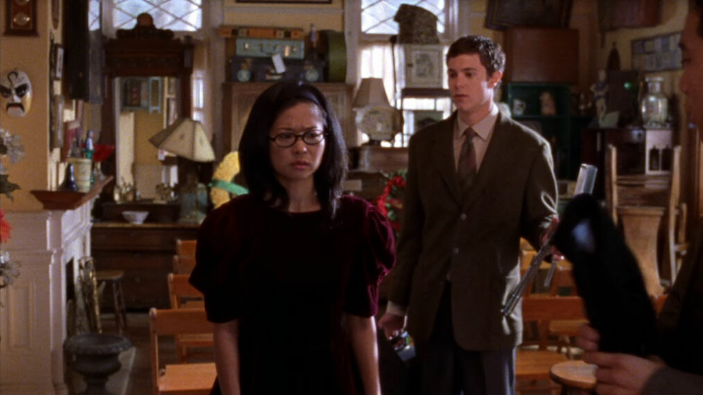 Lane Kim (Keiko Agena) and Dave Rygalski (Adam Brody) in Season 3, Episode 12 of 'Gilmore Girls'
