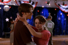 Dean Forester (Jared Padalecki) and Rory Gilmore (Alexis Bledel) dancing in Season 3, Episode 7 of 'Gilmore Girls'